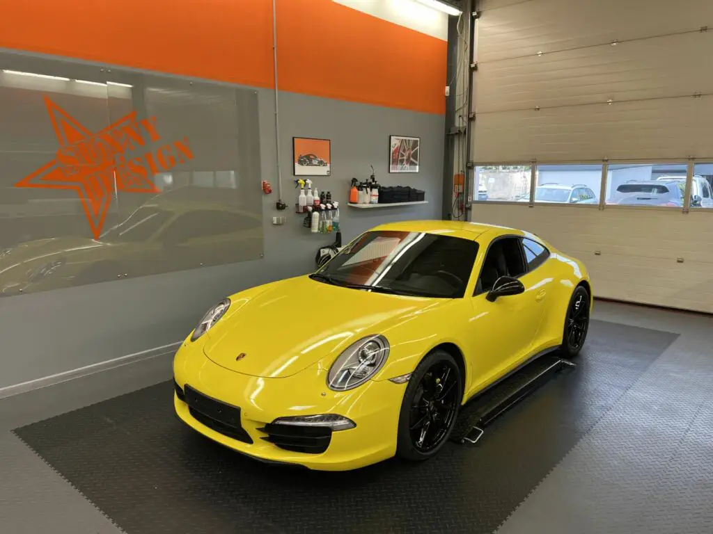 Porsche 911 Autofolierung Vollfolierung Gelb inkl einstiege Lackierung Felgen Sunnydesign Ottersberg Bremen Verden 1 Porsche 911