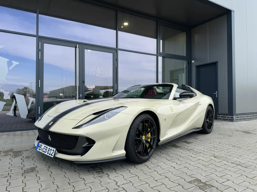 25 04 16 12 01 36 8459 Ferrari 812 GTS