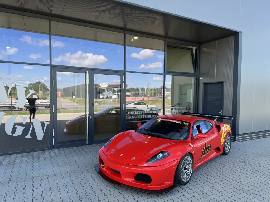 25 07 04 10 33 18 0447 Ferrari F430 Challenge